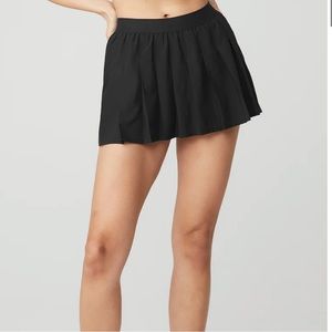 alo yoga Varsity Tennis Skirt in Black size Medium